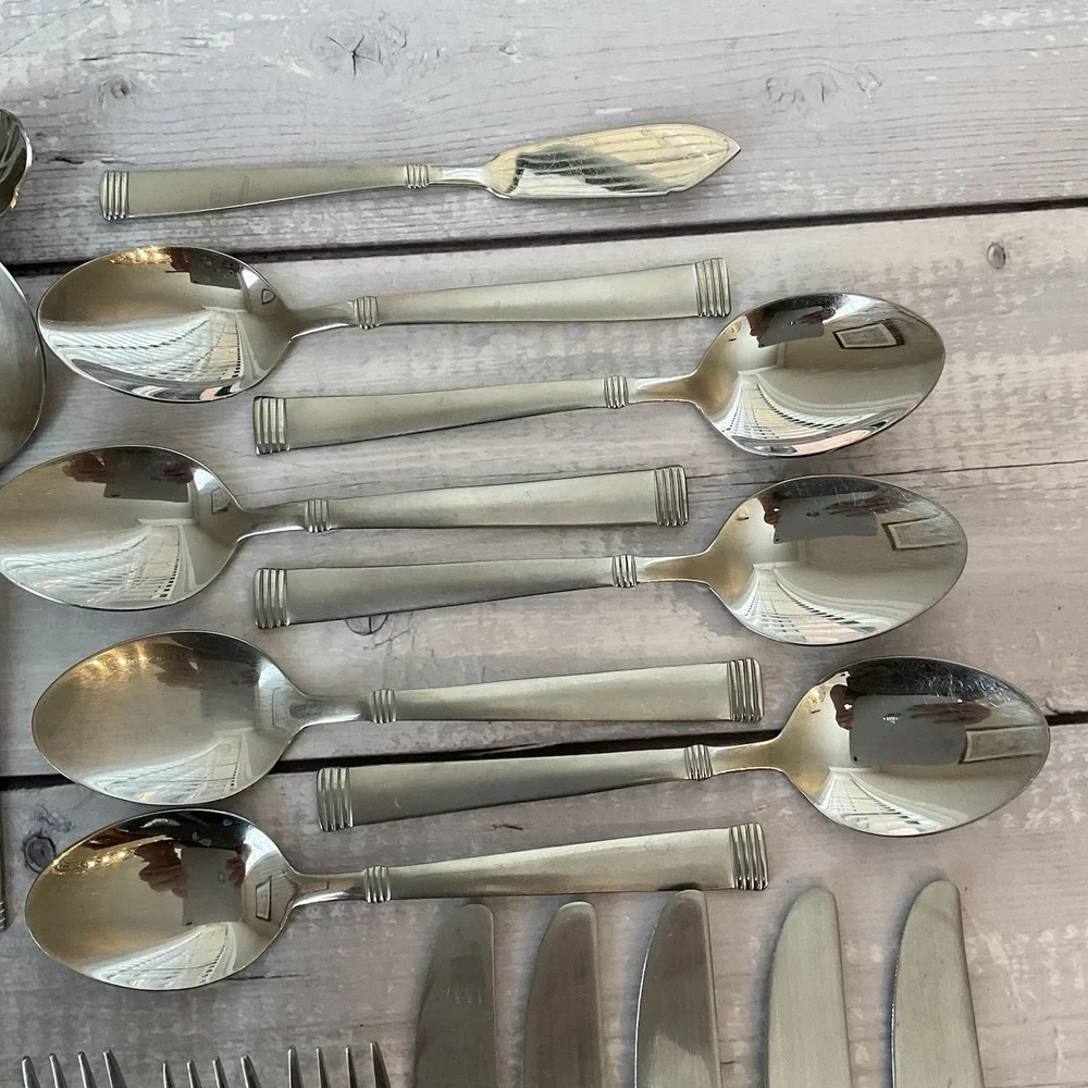 Wallace Stainless Flatware 18/10 Napoli Frost 38 Pieces Forks Knives Spoons